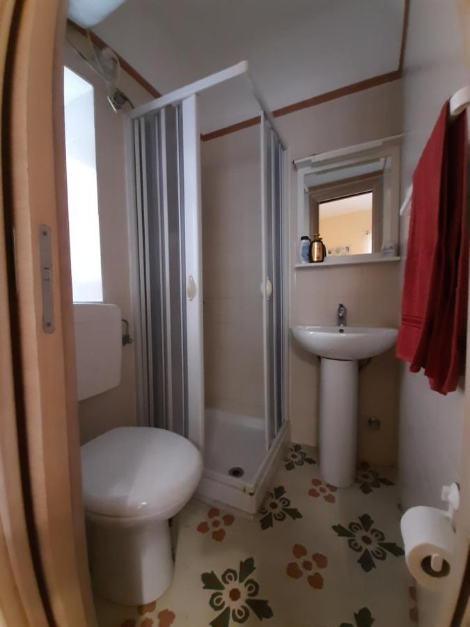 Perla Marina Apartment Чефалу Экстерьер фото