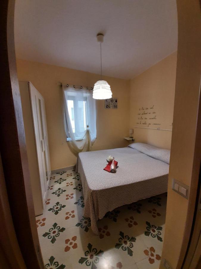 Perla Marina Apartment Чефалу Экстерьер фото