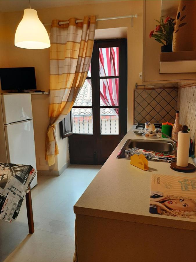 Perla Marina Apartment Чефалу Экстерьер фото